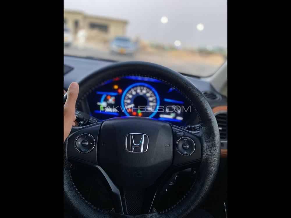 Honda Vezel 2014 for Sale in Bhera Honda Vezel 2014 for Sale in Bhera Image-15