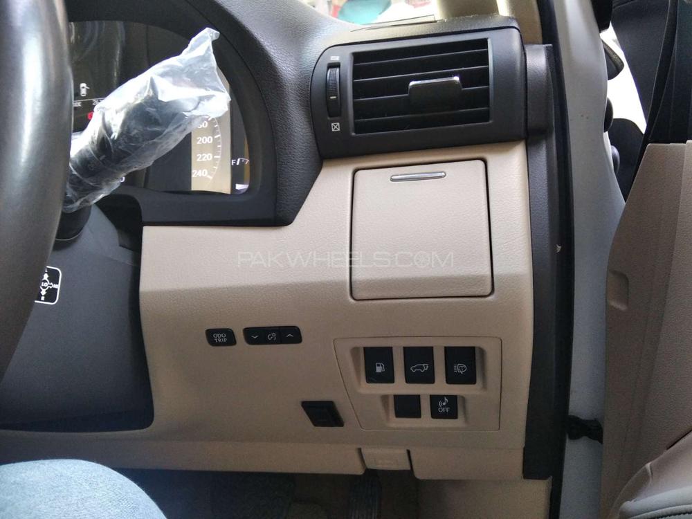 لیکزس آر ایکس سیریز 2012 for Sale in کراچی لیکزس آر ایکس سیریز 2012 for Sale in کراچی Image-9