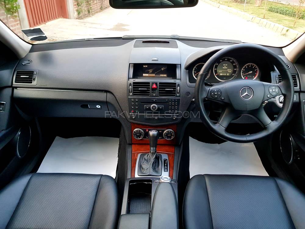Mercedes Benz C Class 2007 for Sale in Lahore Mercedes Benz C Class 2007 for Sale in Lahore Image-15
