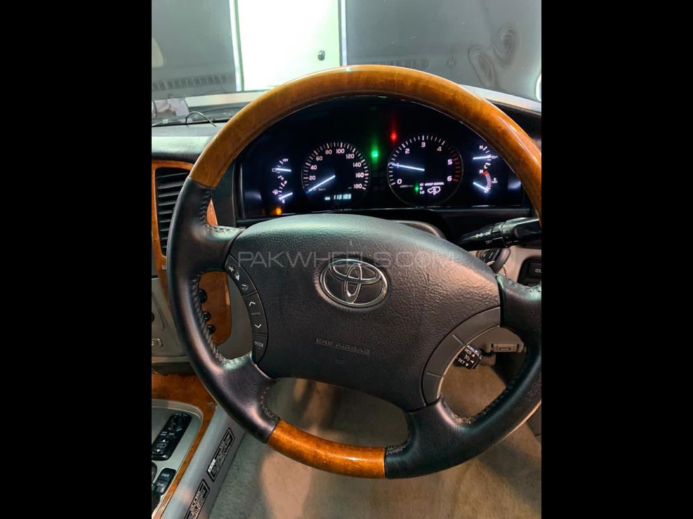 Toyota Land Cruiser 2005 for Sale in Multan Toyota Land Cruiser 2005 for Sale in Multan Image-10