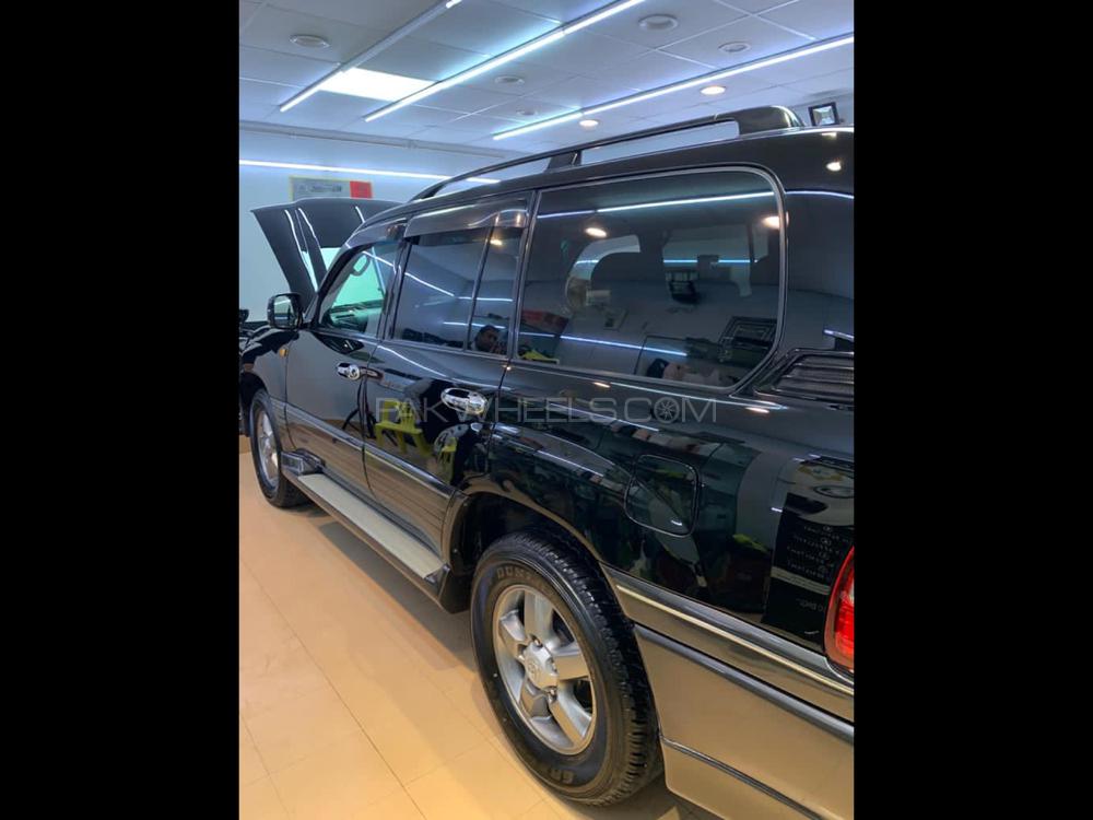 Toyota Land Cruiser 2005 for Sale in Multan Toyota Land Cruiser 2005 for Sale in Multan Image-7