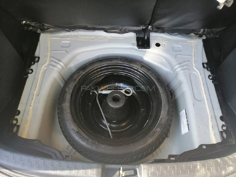 Toyota Aqua 2014 for Sale in Lahore Toyota Aqua 2014 for Sale in Lahore Image-10