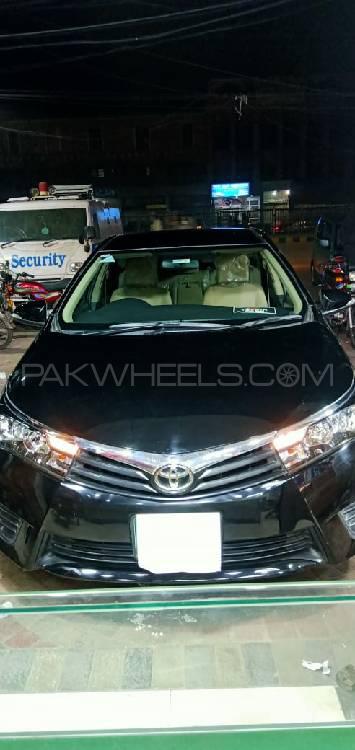 Toyota Corolla 2017 for Sale in Lahore Image-1