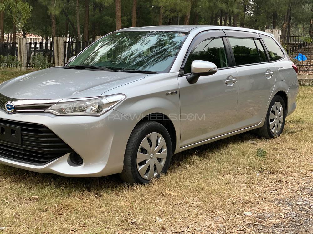 Toyota Corolla Fielder 2017 for Sale in Islamabad Toyota Corolla Fielder 2017 for Sale in Islamabad Image-2