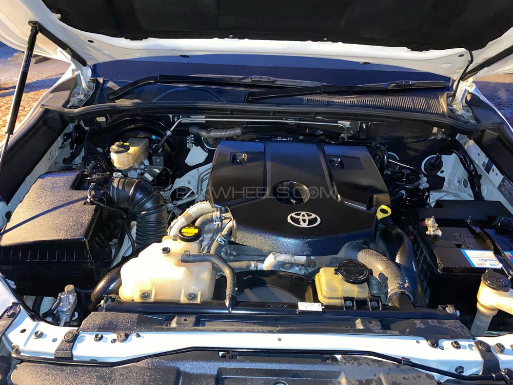 Toyota Hilux 2015 for Sale in Karachi Toyota Hilux 2015 for Sale in Karachi Image-11