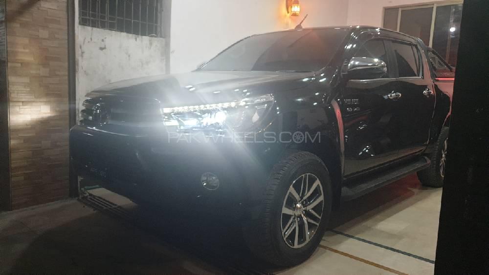 Toyota Hilux 2020 for Sale in Rawalpindi Toyota Hilux 2020 for Sale in Rawalpindi Image-6