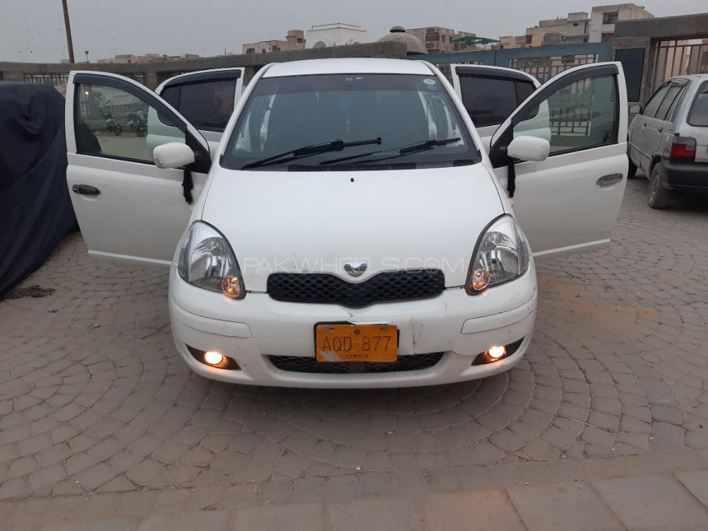 Toyota Vitz 2004 for Sale in Karachi Image-1