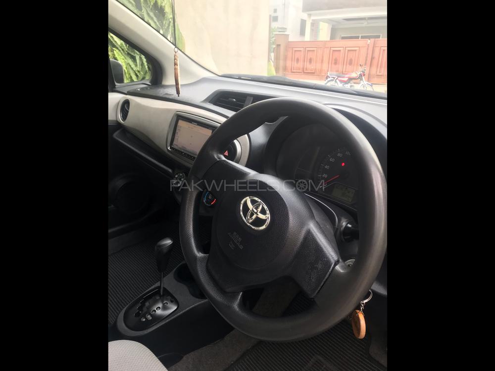 Toyota Vitz 2014 for Sale in Lahore Toyota Vitz 2014 for Sale in Lahore Image-3