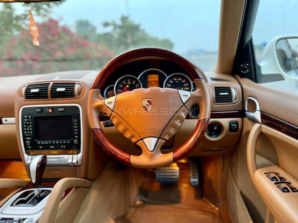 Porsche Cayenne 2006 for Sale in Lahore Porsche Cayenne 2006 for Sale in Lahore Image-9