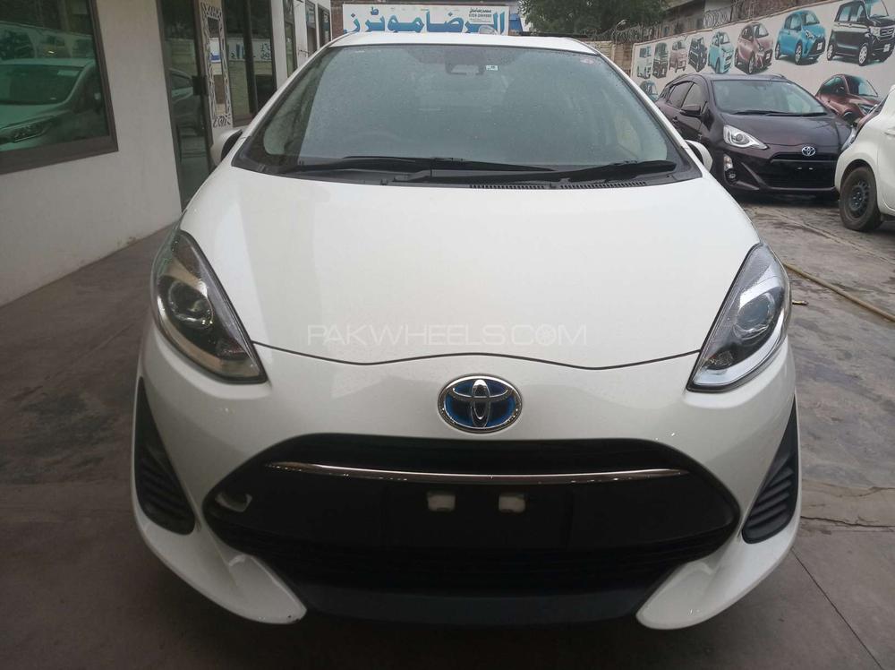 Toyota Aqua 2017 for Sale in Gujranwala Image-1