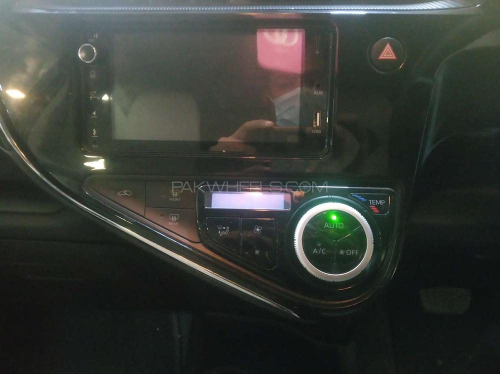 Toyota Aqua 2017 for Sale in Karachi Toyota Aqua 2017 for Sale in Karachi Image-6