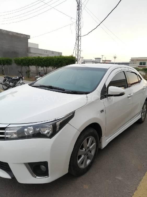 Toyota Corolla 2017 for Sale in Islamabad Image-1