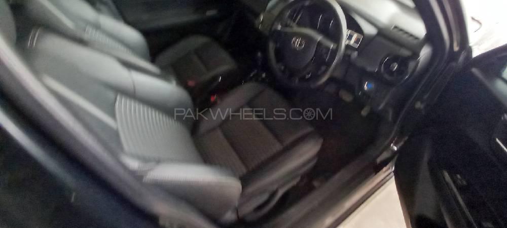 Toyota Corolla Fielder 2019 for Sale in Peshawar Image-1