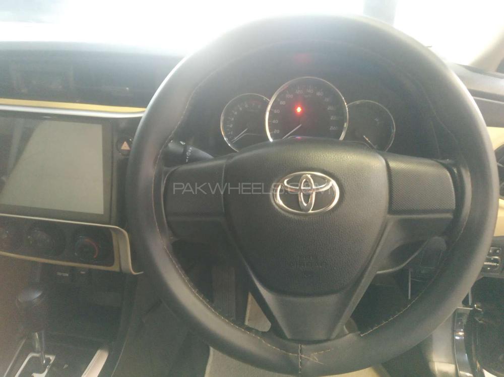 Toyota Corolla 2018 for Sale in Karachi Toyota Corolla 2018 for Sale in Karachi Image-10