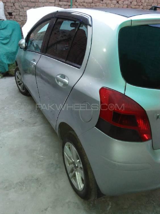 Toyota Vitz 2010 for Sale in Faisalabad Image-1
