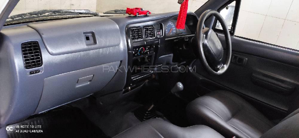Nissan Pickup 2003 for Sale in Attock Image-1