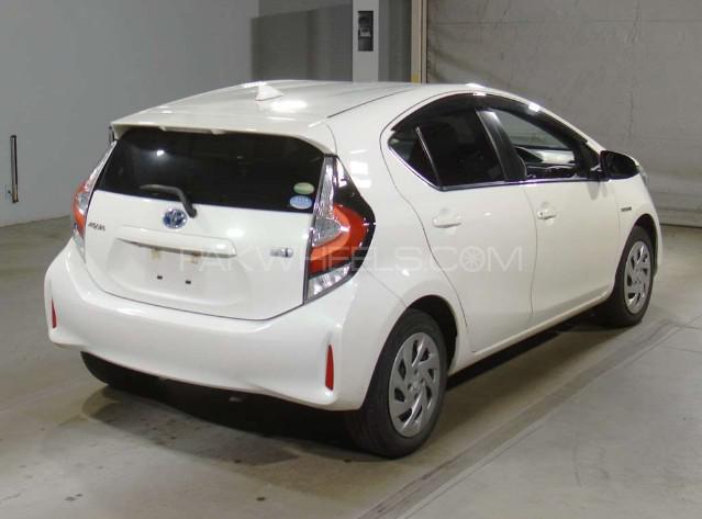 Toyota Aqua 2017 for Sale in Peshawar Image-1