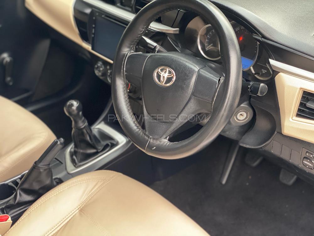 Toyota Corolla 2015 for Sale in Lahore Toyota Corolla 2015 for Sale in Lahore Image-6