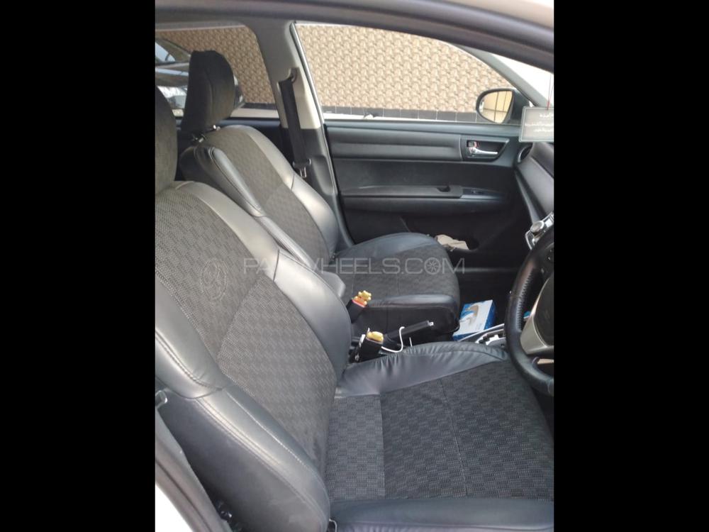 Toyota Corolla Fielder 2014 for Sale in Peshawar Image-1