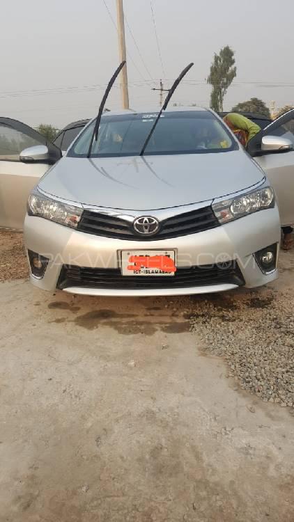 Toyota Corolla 2017 for Sale in Faisalabad Image-1