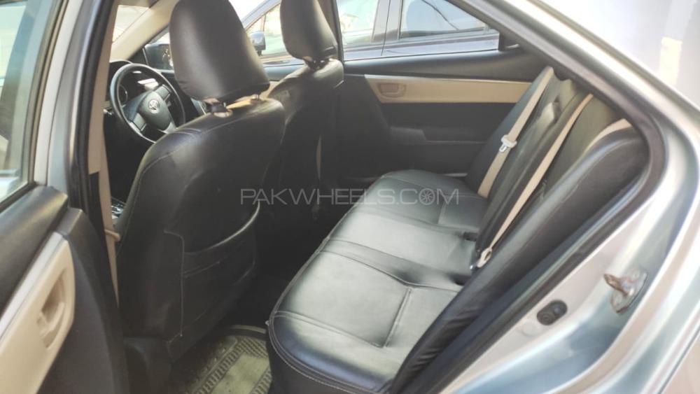 Toyota Corolla 2015 for Sale in Karachi Toyota Corolla 2015 for Sale in Karachi Image-7