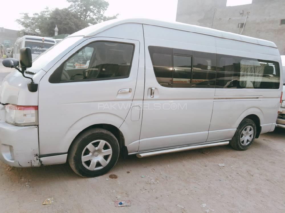 Toyota Hiace 2012 for Sale in Lahore Toyota Hiace 2012 for Sale in Lahore Image-3
