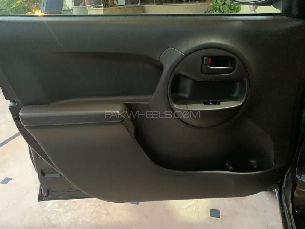 Toyota Passo 2014 for Sale in Peshawar Toyota Passo 2014 for Sale in Peshawar Image-19