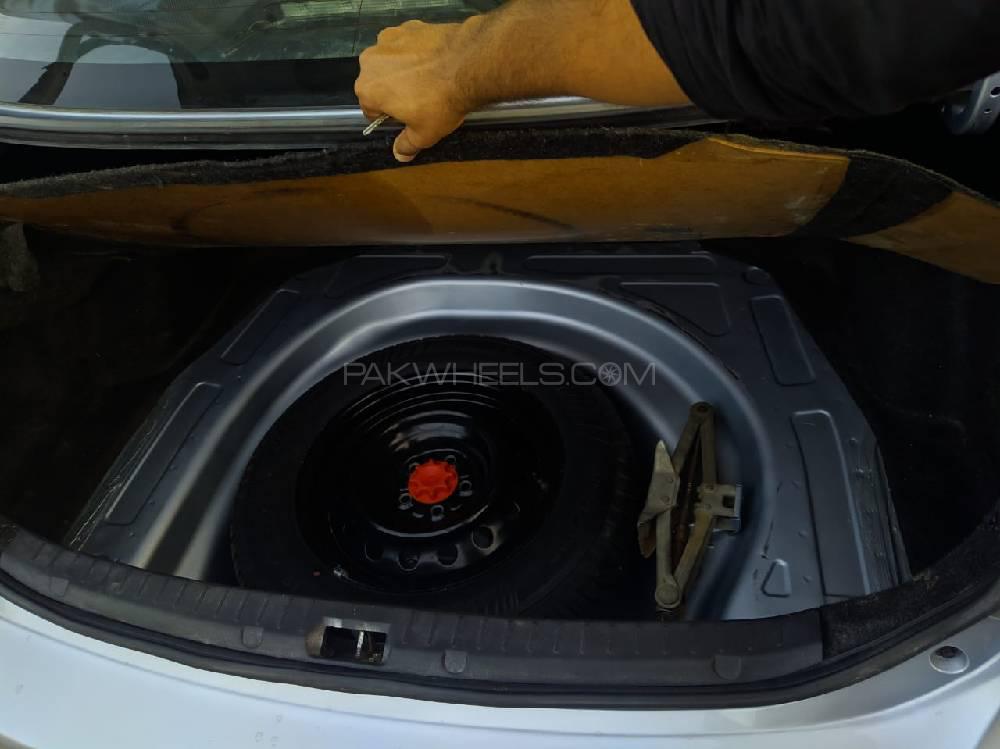 Toyota Corolla 2014 for Sale in Bahawalpur Toyota Corolla 2014 for Sale in Bahawalpur Image-10