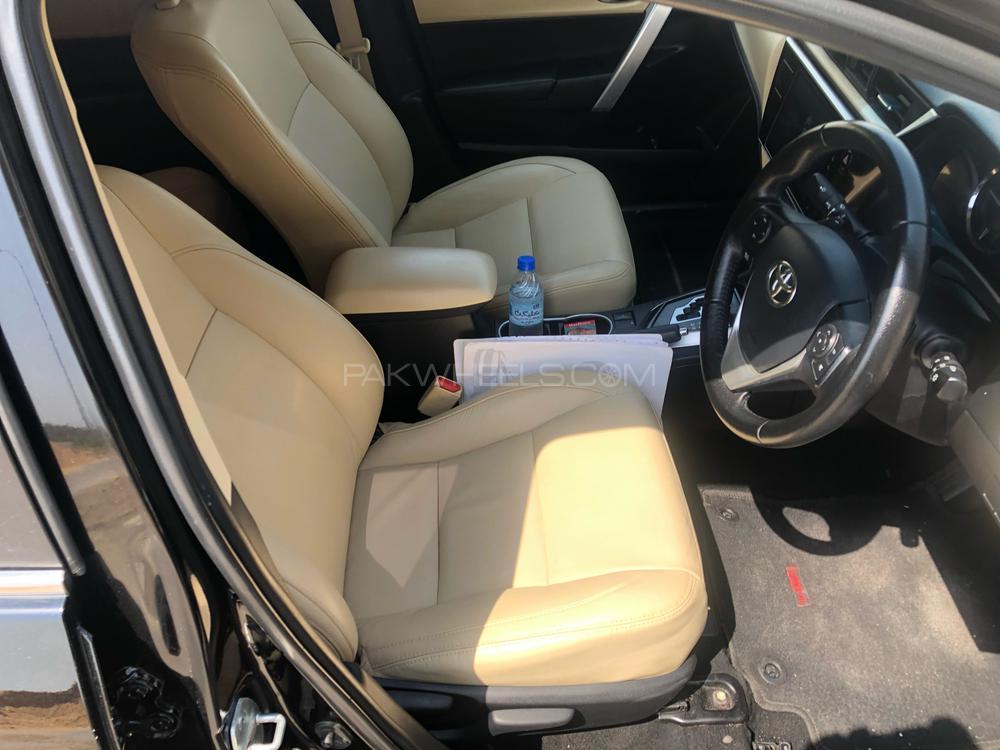 Toyota Corolla 2017 for Sale in Karachi Toyota Corolla 2017 for Sale in Karachi Image-5