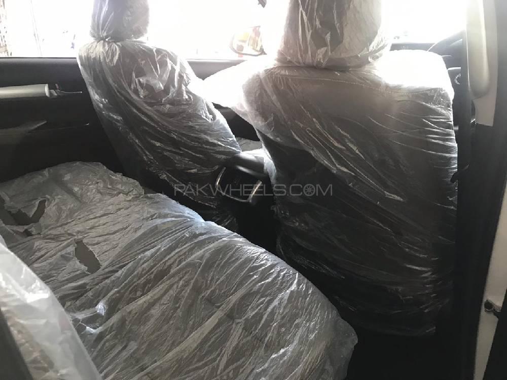 ٹویوٹا ہائیلکس 2019 for Sale in پشاور ٹویوٹا ہائیلکس 2019 for Sale in پشاور Image-5