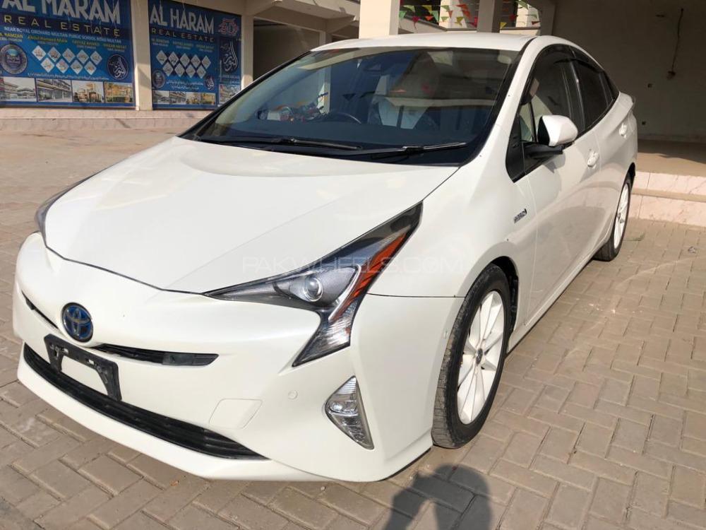 Toyota Prius 2016 for Sale in Multan Toyota Prius 2016 for Sale in Multan Image-2