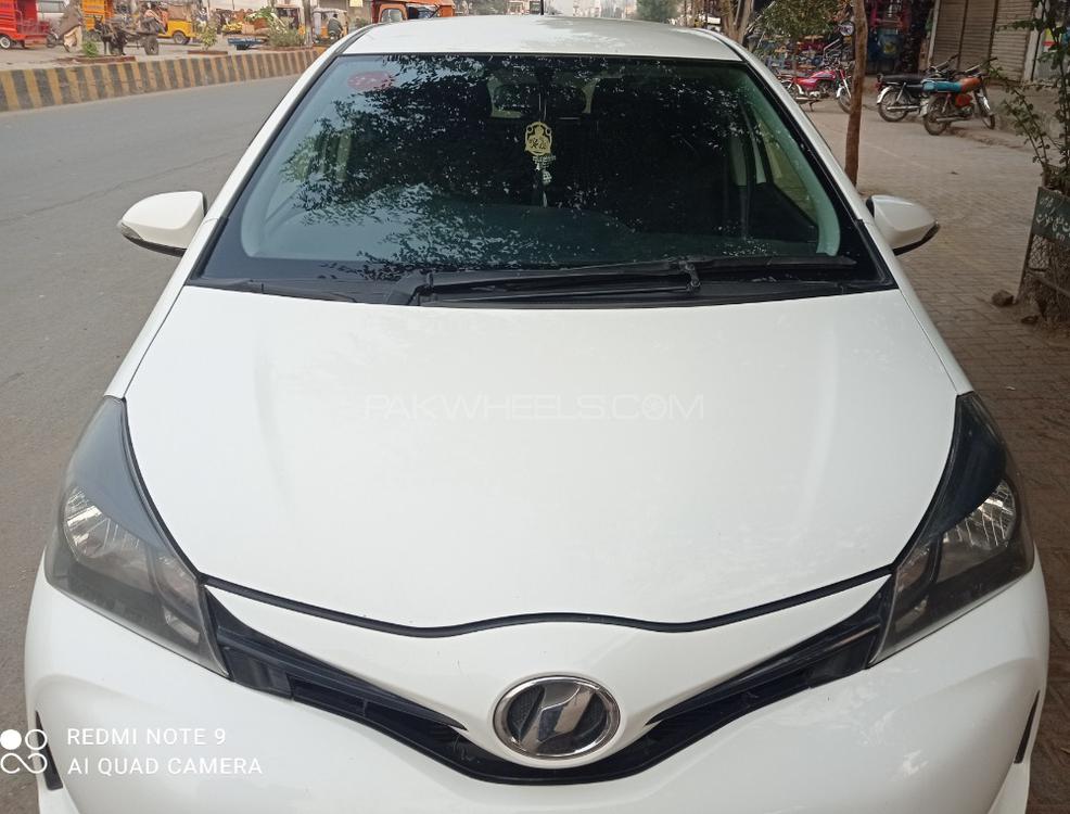 Toyota Vitz 2015 for Sale in Bahawalpur Image-1