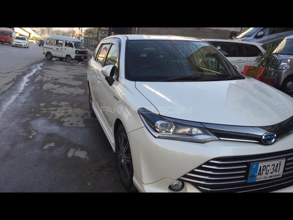 Toyota Corolla Fielder 2015 for Sale in Peshawar Image-1