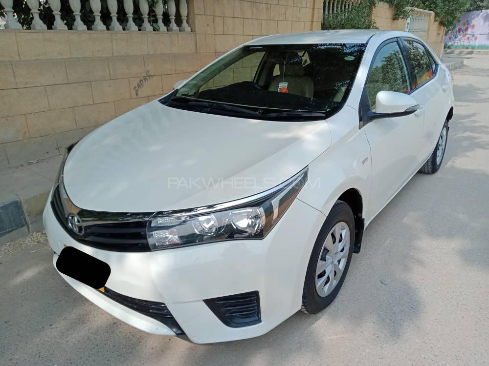 Toyota Corolla 2015 for Sale in Karachi Image-1
