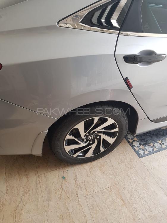 Honda Civic 2017 for Sale in Sialkot Honda Civic 2017 for Sale in Sialkot Image-3