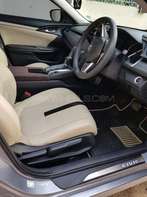 Honda Civic 2017 for Sale in Sialkot Honda Civic 2017 for Sale in Sialkot Image-6