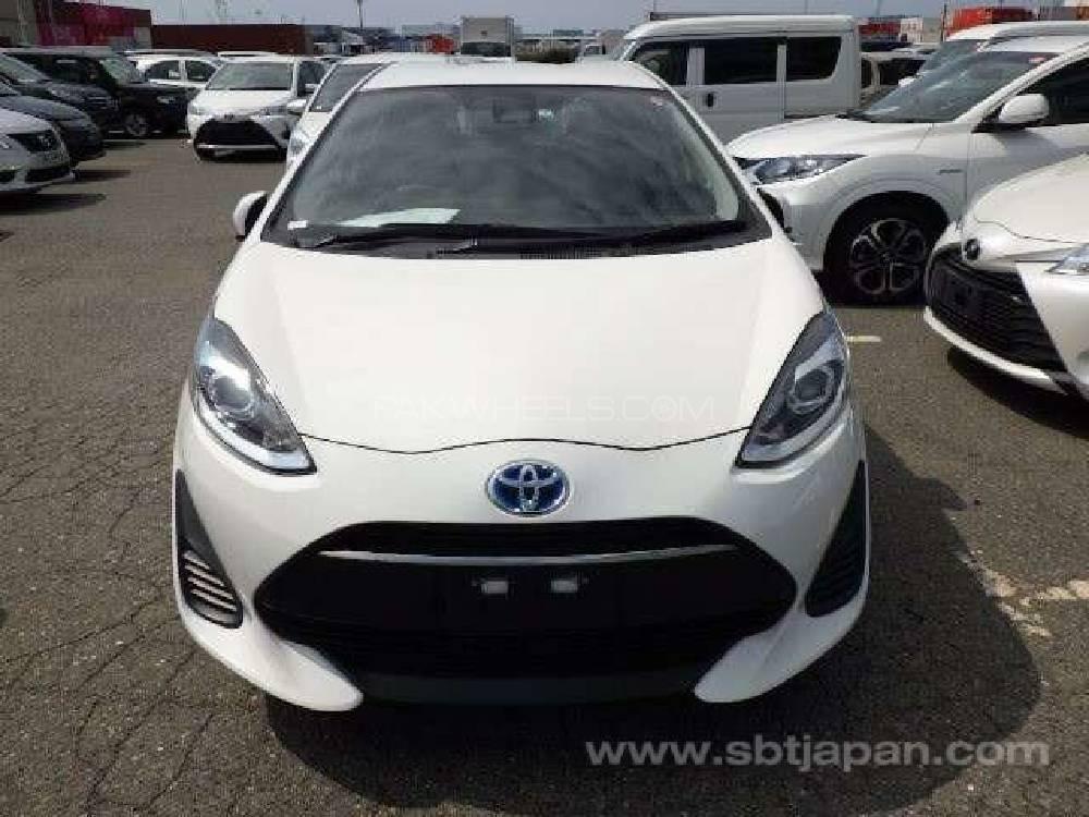 Toyota Aqua 2017 for Sale in Peshawar Image-1