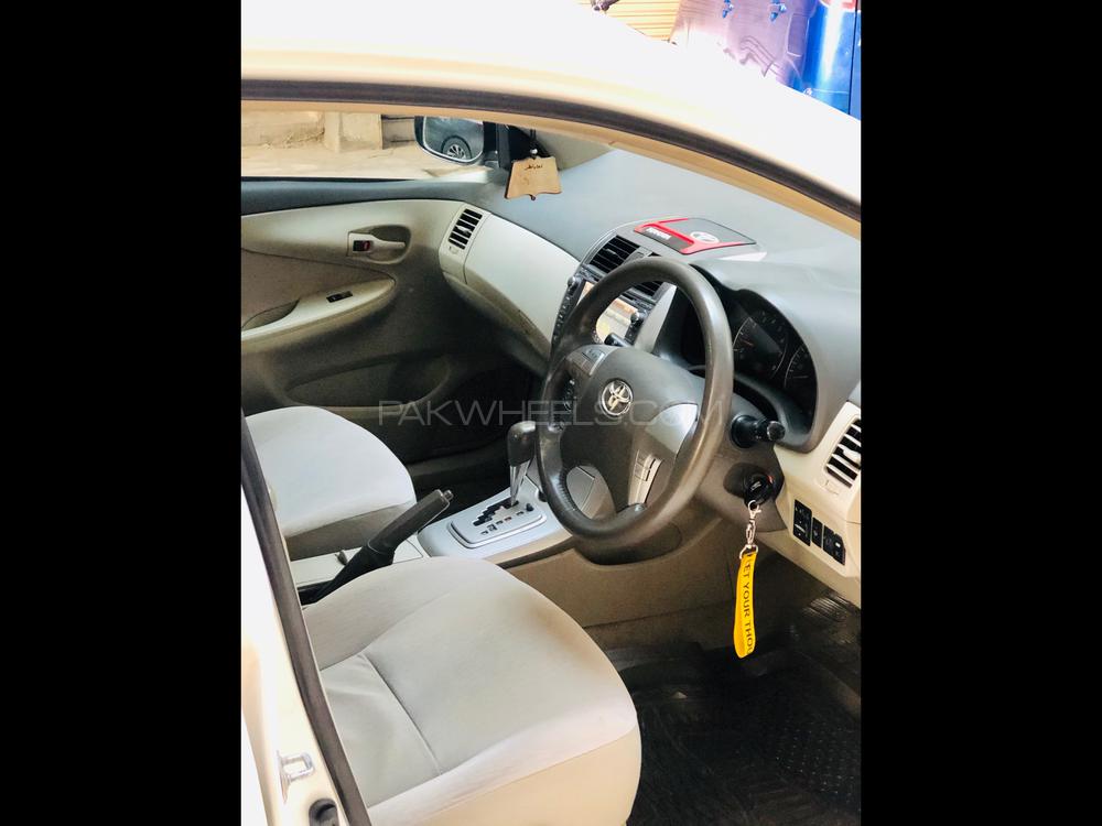 Toyota Corolla Axio 2007 for Sale in Peshawar Image-1