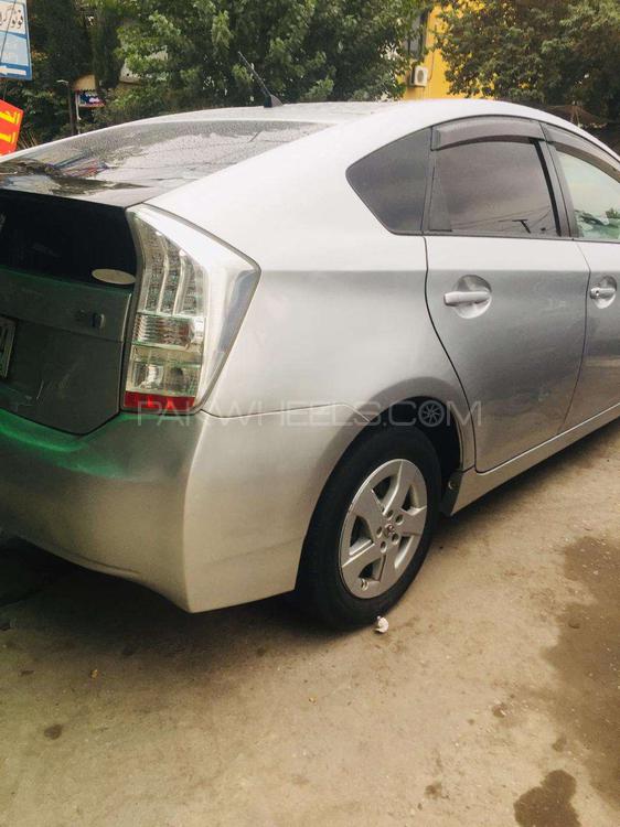 Toyota Prius 2011 for Sale in Rawalpindi Toyota Prius 2011 for Sale in Rawalpindi Image-2