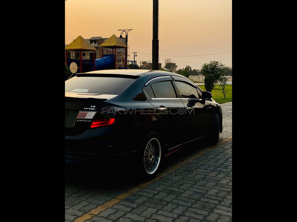 Honda Civic 2013 for Sale in Faisalabad Honda Civic 2013 for Sale in Faisalabad Image-4