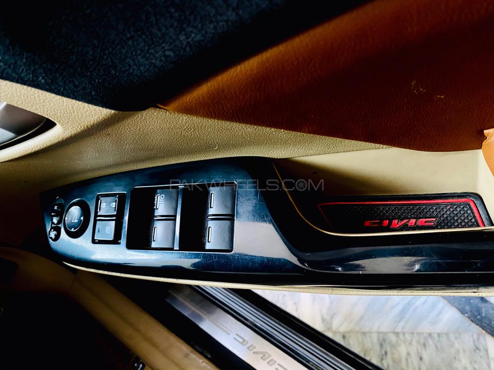 Honda Civic 2013 for Sale in Faisalabad Honda Civic 2013 for Sale in Faisalabad Image-15