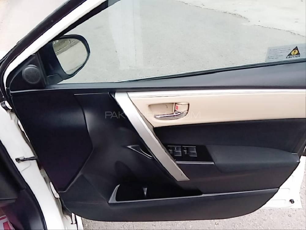 Toyota Corolla 2014 for Sale in Lahore Toyota Corolla 2014 for Sale in Lahore Image-4