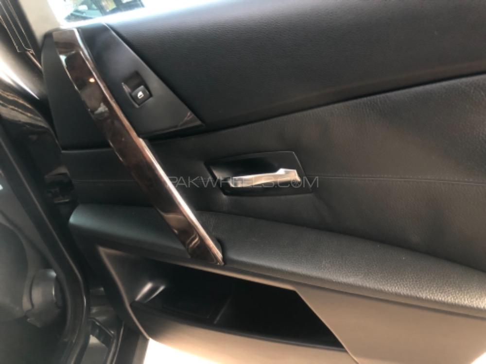 BMW 5 Series 2004 for Sale in Islamabad BMW 5 Series 2004 for Sale in Islamabad Image-10