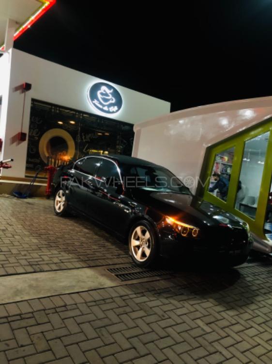 BMW 5 Series 2004 for Sale in Islamabad BMW 5 Series 2004 for Sale in Islamabad Image-4