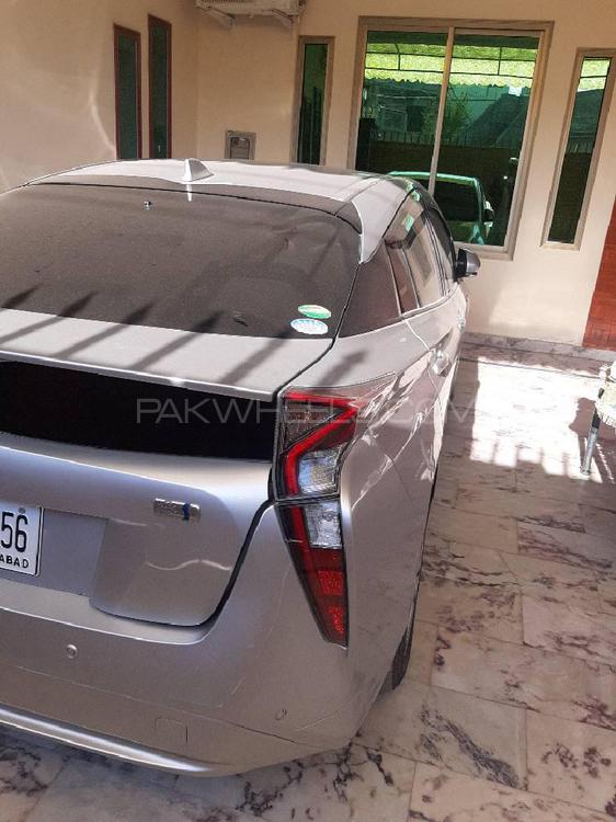 Toyota Prius 2016 for Sale in Sargodha Toyota Prius 2016 for Sale in Sargodha Image-4