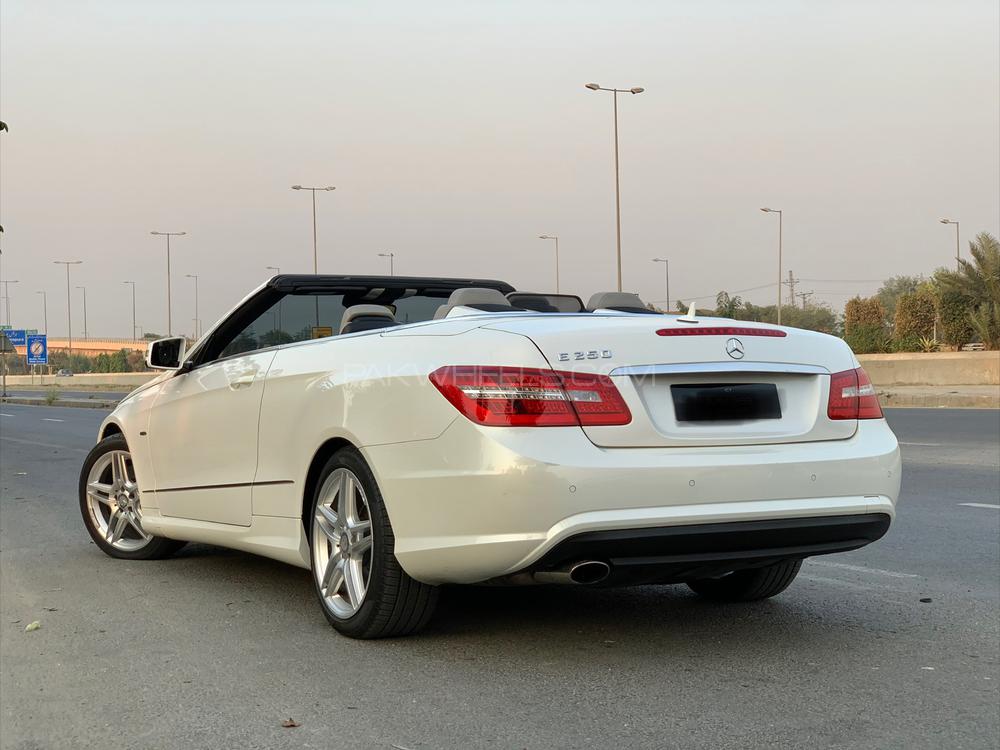مرسڈیز بینز ای کلاس کابریولیٹ 2012 for Sale in لاہور مرسڈیز بینز ای کلاس کابریولیٹ 2012 for Sale in لاہور Image-10