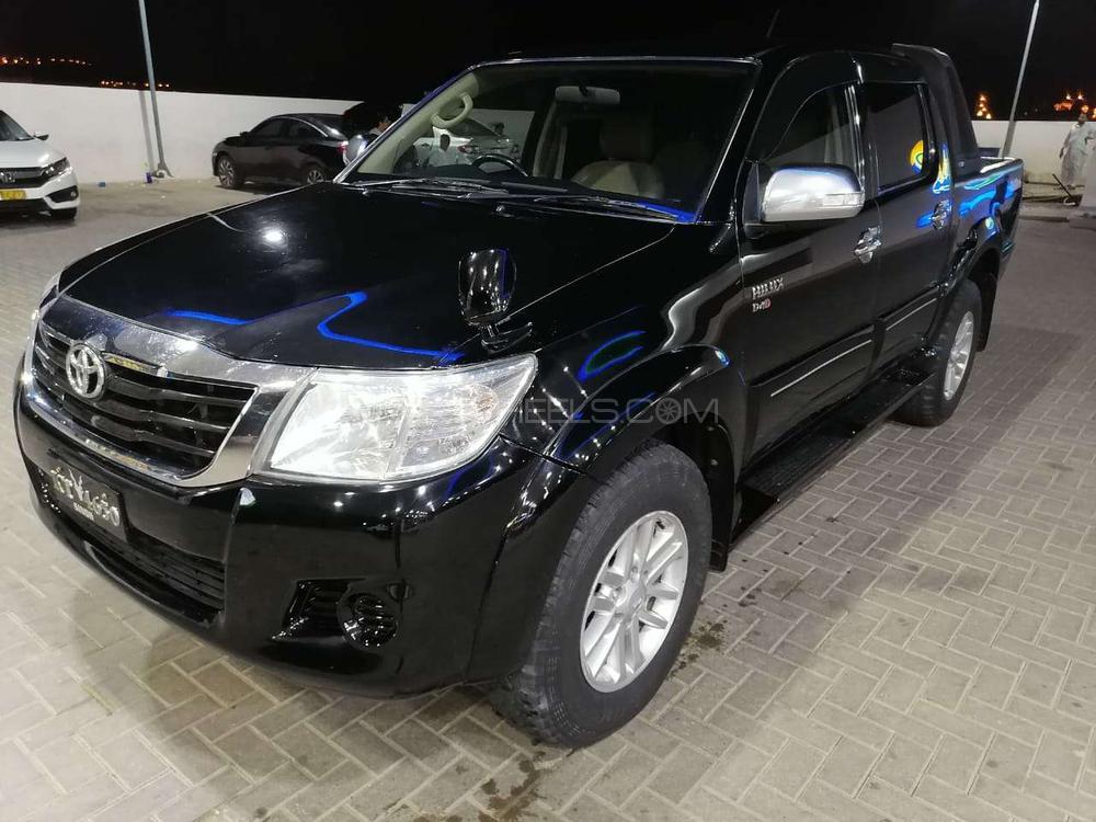 Toyota Hilux 2014 for Sale in Karachi Image-1