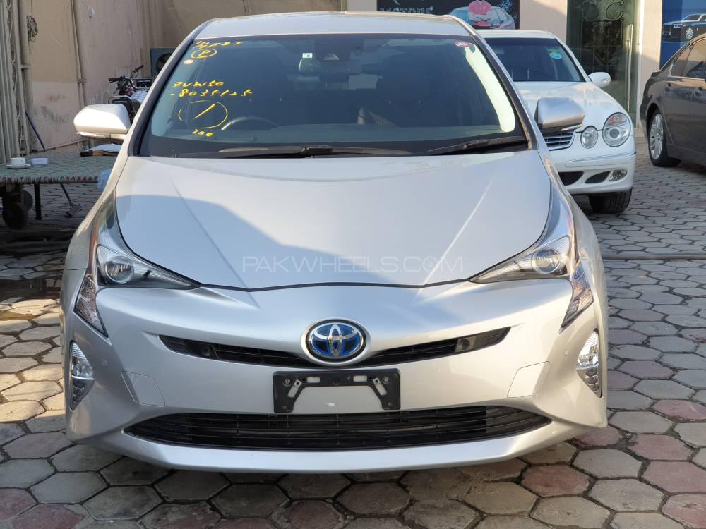 Toyota Prius 2016 for Sale in Lahore Image-1