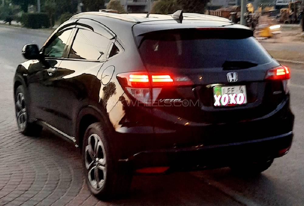 Honda Vezel 2014 for Sale in Lahore Honda Vezel 2014 for Sale in Lahore Image-7