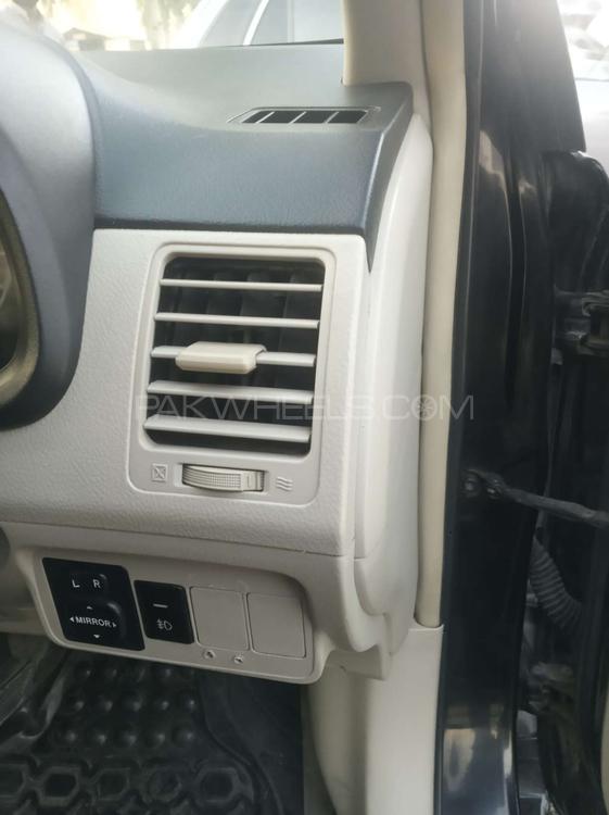 Toyota Corolla 2011 for Sale in Gujranwala Toyota Corolla 2011 for Sale in Gujranwala Image-10